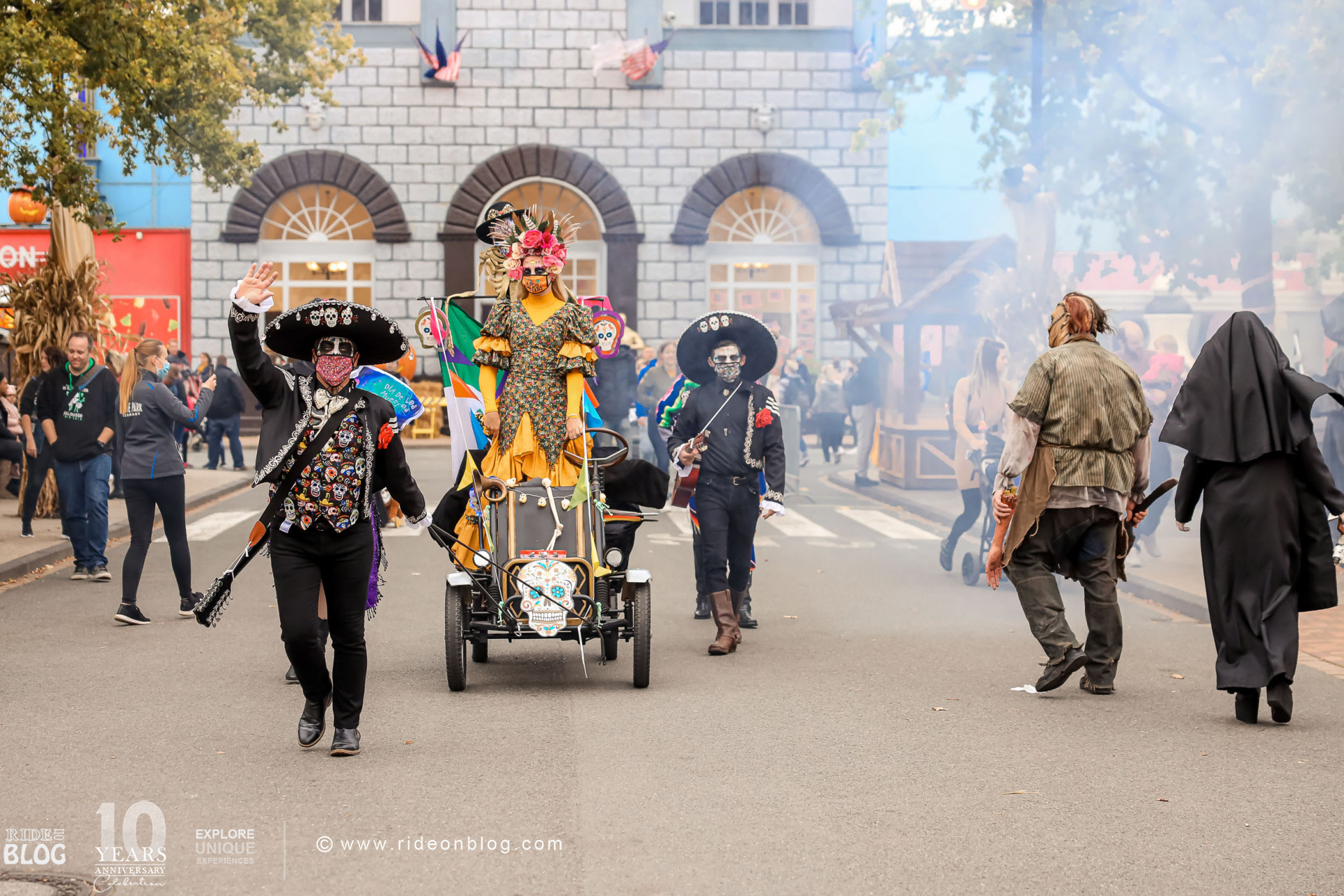 Monster Verbreiten Im Movie Park Wieder Angst Und Schrecken